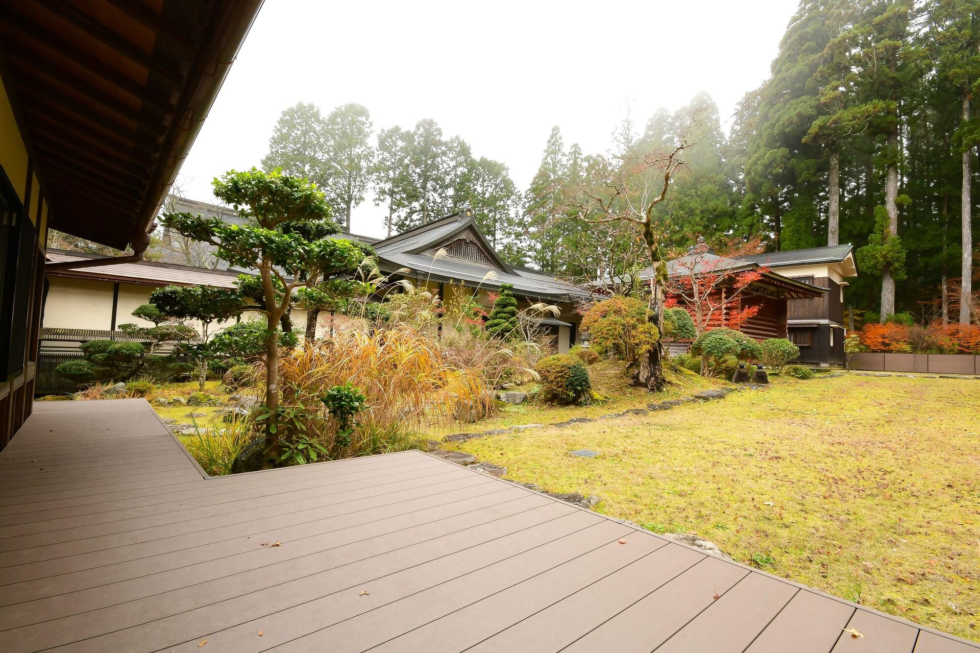 Koyasan Shukubo Jokiin Hotel Exterior foto