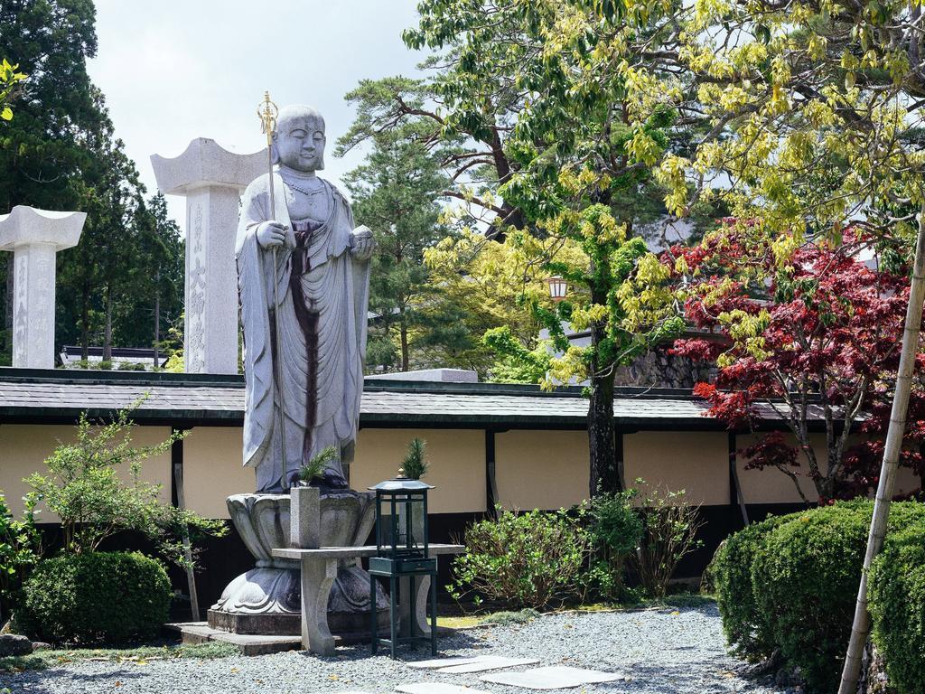 Koyasan Shukubo Jokiin Hotel Exterior foto