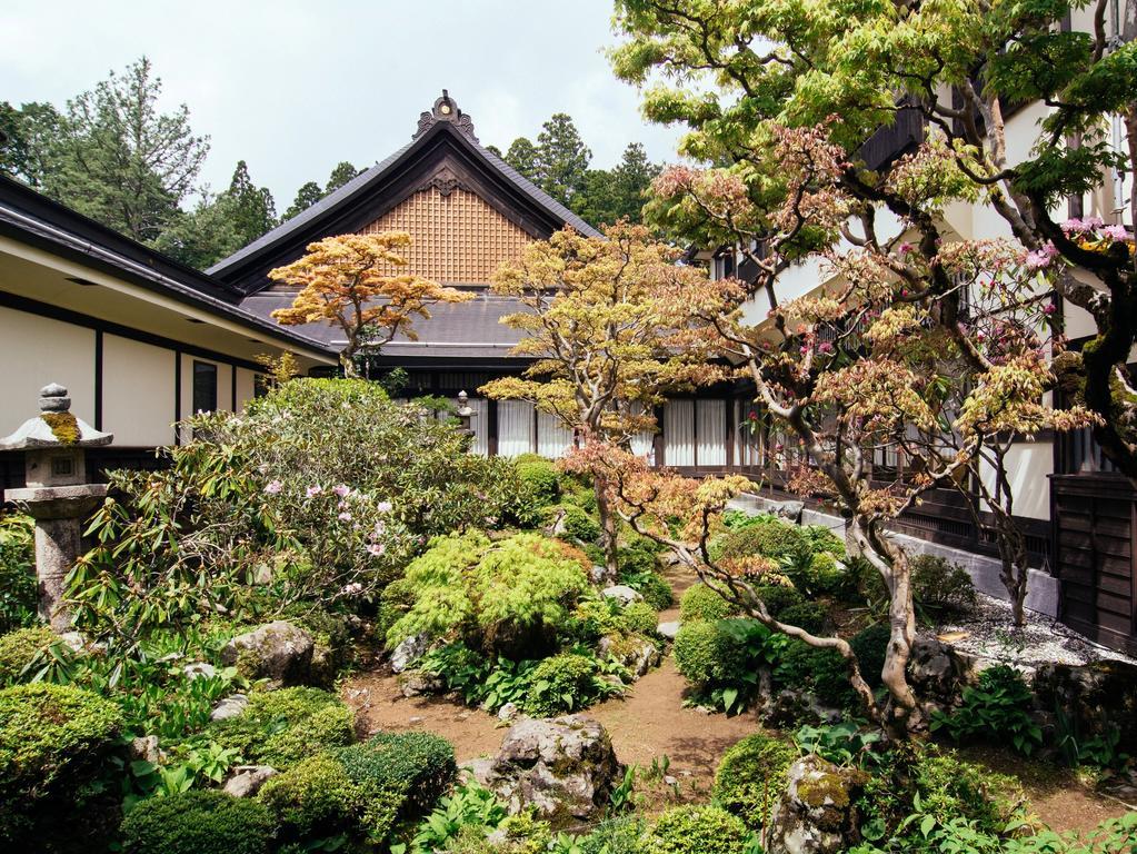 Koyasan Shukubo Jokiin Hotel Exterior foto